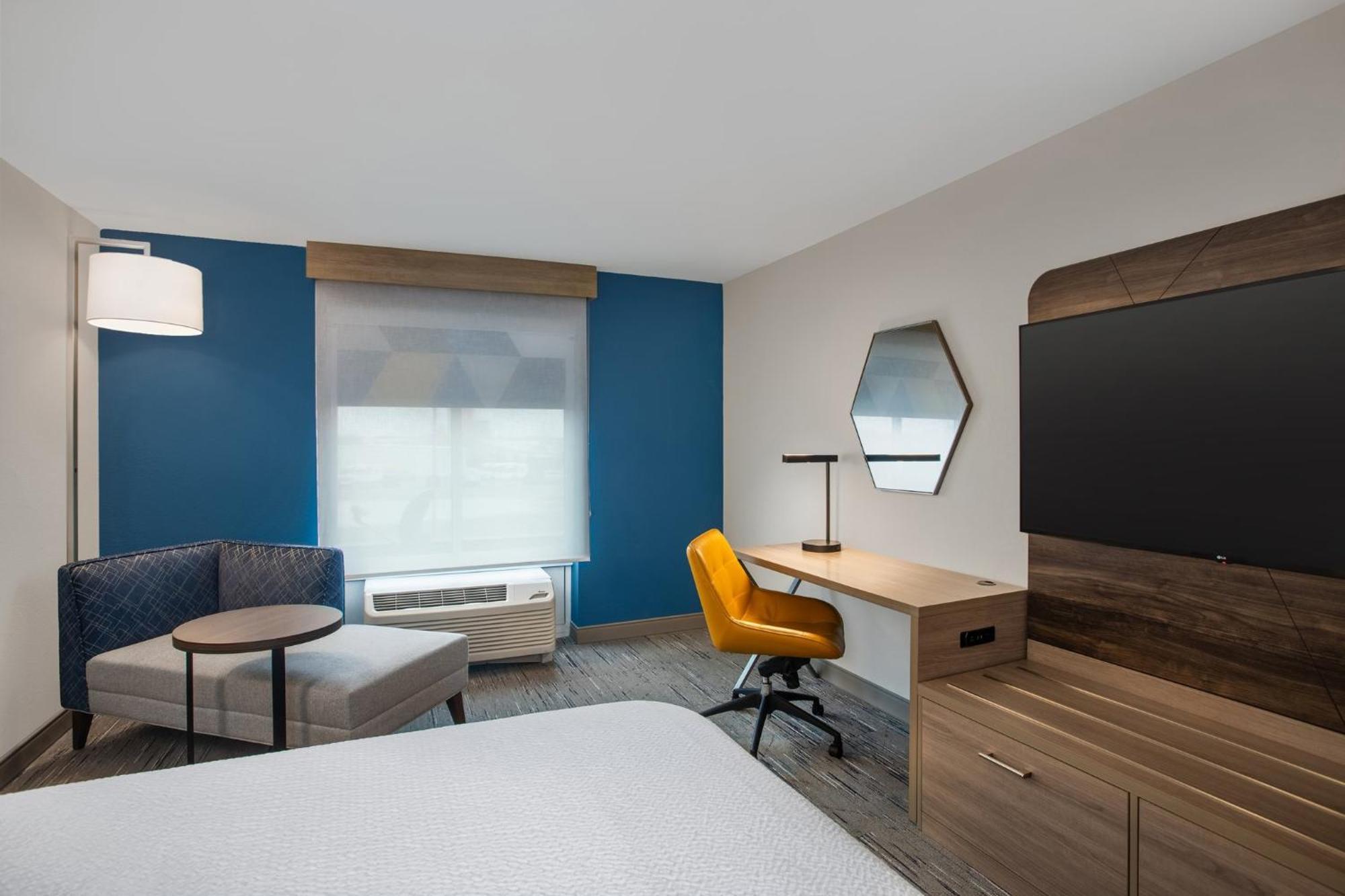Holiday Inn Express Hotel & Suites Terre Haute By Ihg מראה חיצוני תמונה