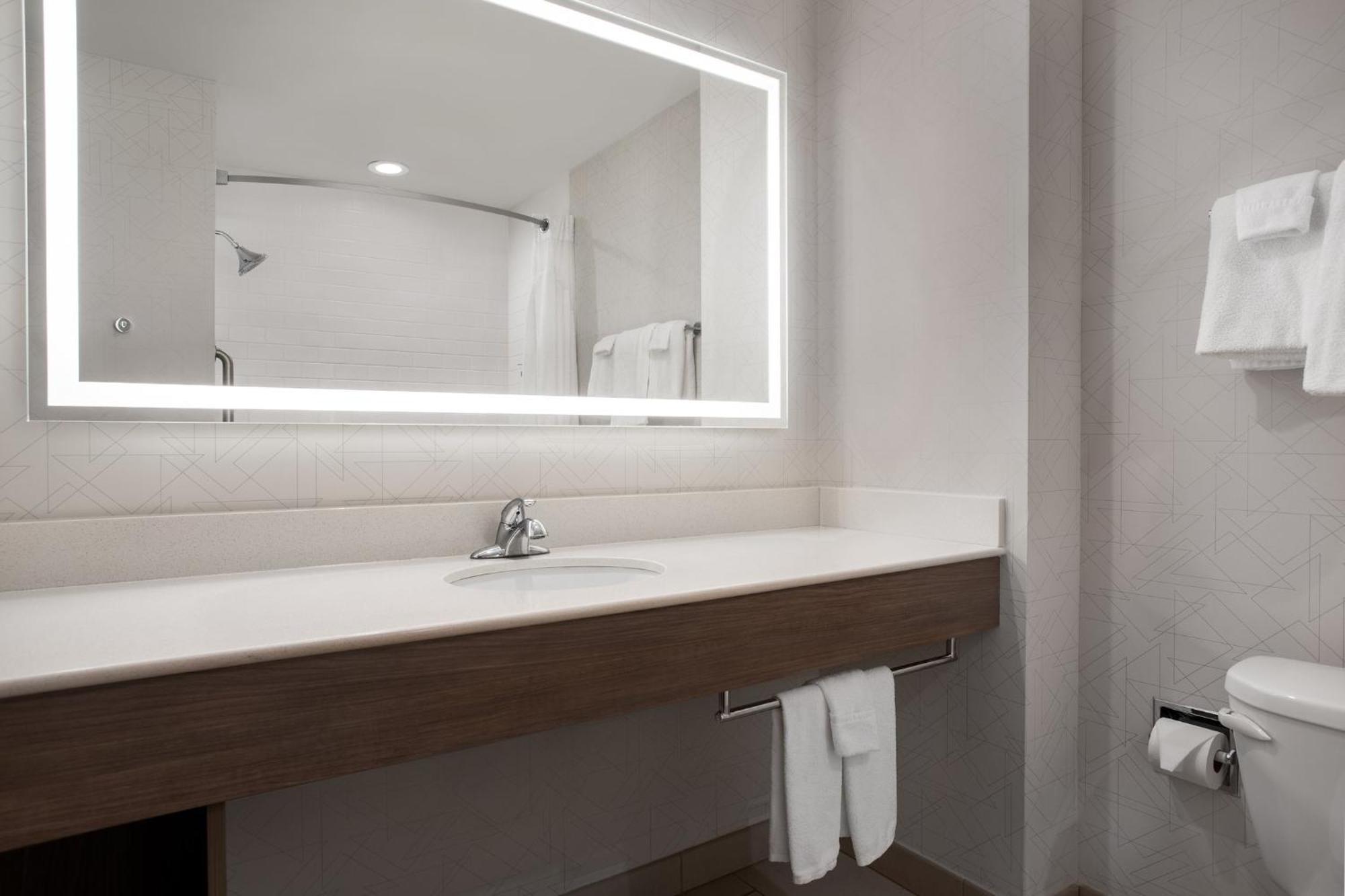 Holiday Inn Express Hotel & Suites Terre Haute By Ihg מראה חיצוני תמונה