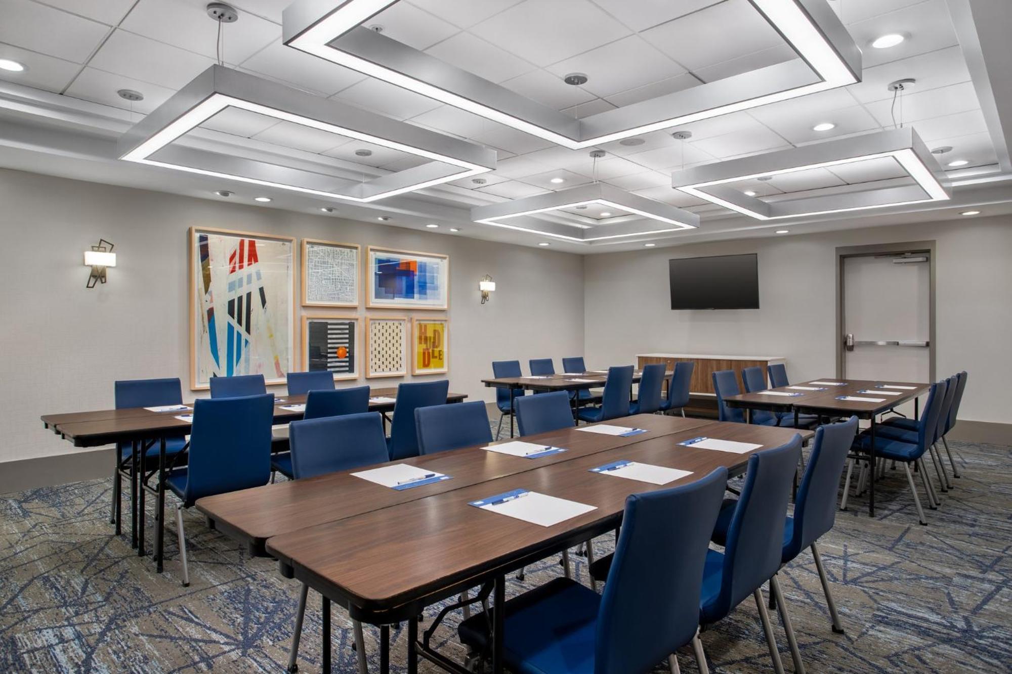Holiday Inn Express Hotel & Suites Terre Haute By Ihg מראה חיצוני תמונה
