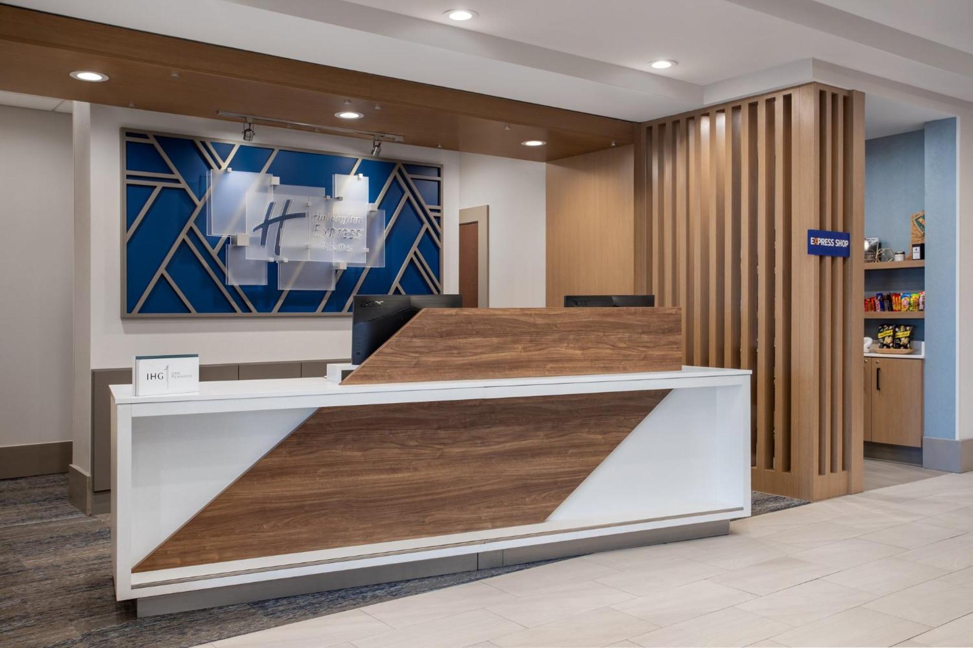 Holiday Inn Express Hotel & Suites Terre Haute By Ihg מראה חיצוני תמונה