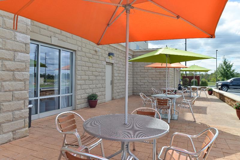 Holiday Inn Express Hotel & Suites Terre Haute By Ihg מראה חיצוני תמונה